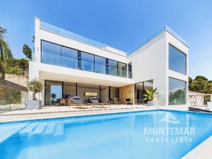 Villa de nueva construcción con amplias vistas sobre Palma y el mar