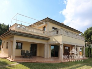 Villa en Santa Ponsa en venta